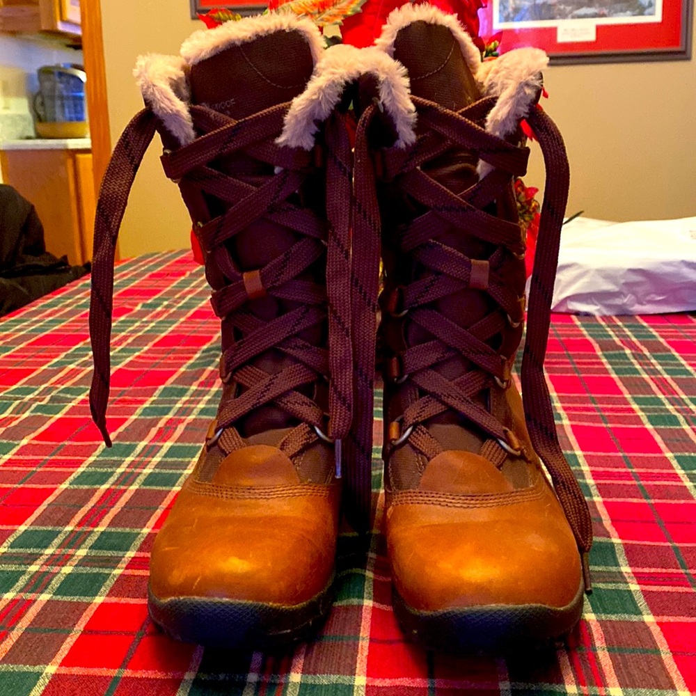 Winter boots
